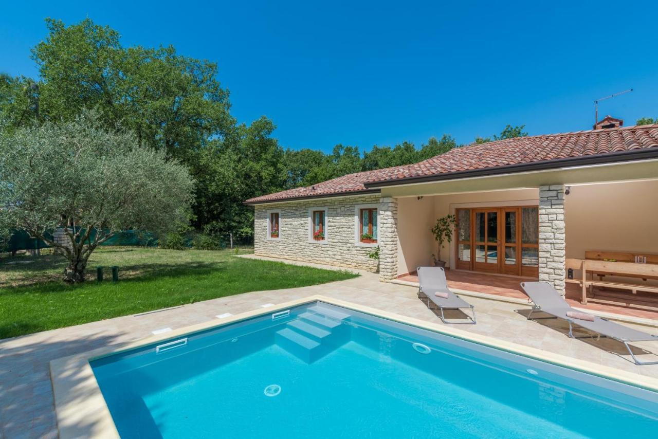 Villa Mirabella Умаг Екстериор снимка