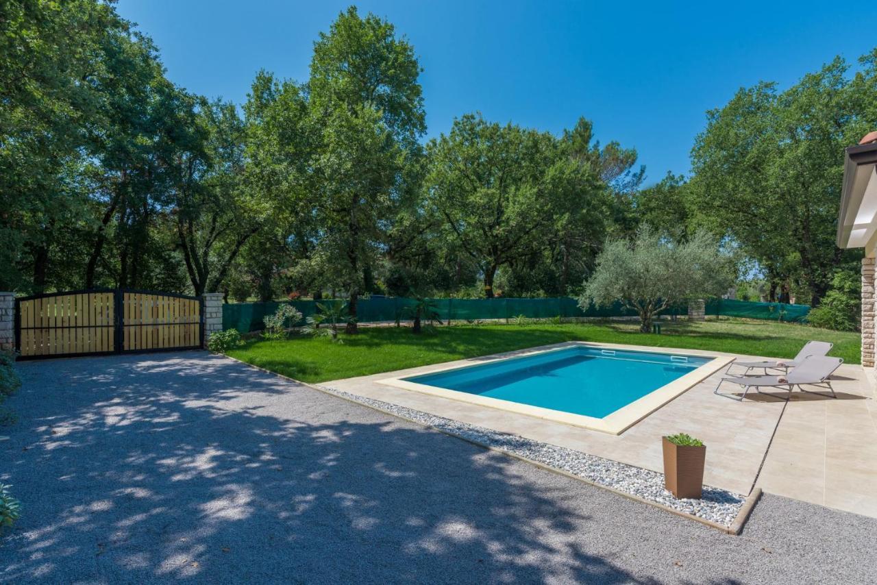 Villa Mirabella Умаг Екстериор снимка