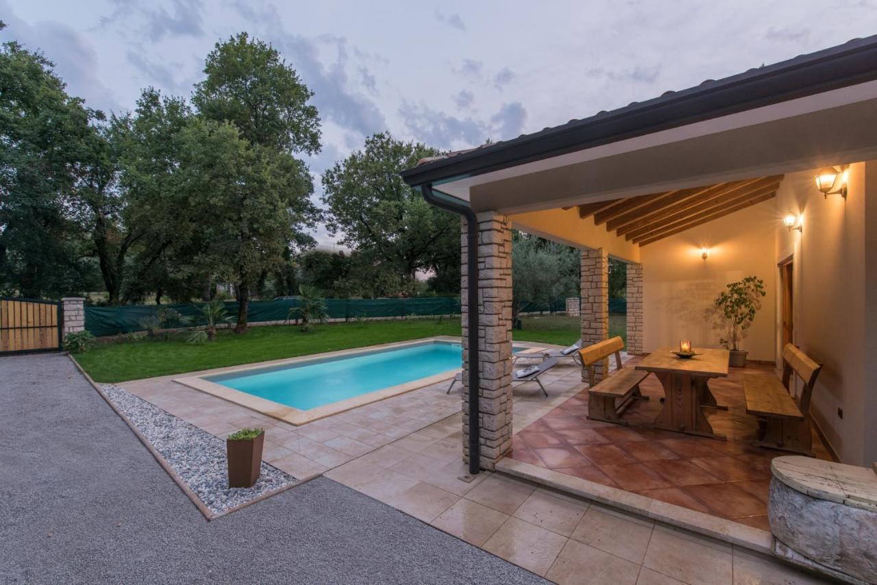 Villa Mirabella Умаг Екстериор снимка
